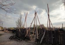 Der Kletterturm am Bauspielplatz wird endlich erneuert - 