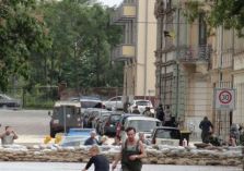 Donnerstag 6.6.2013 - Höchstpegel: 8,75m
Per Wassertaxi ins Eselnest